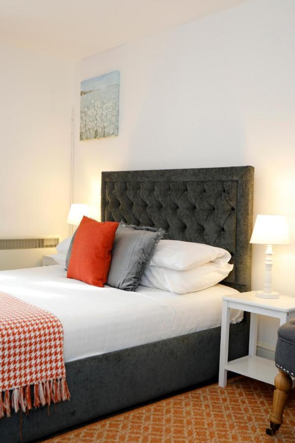 Village Hotel 3*