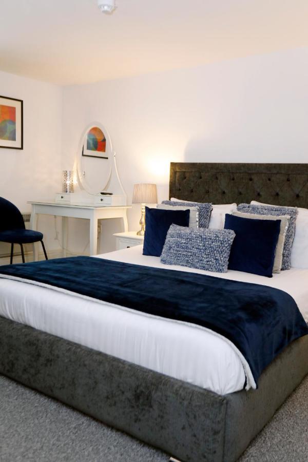 Village Hotel 3*